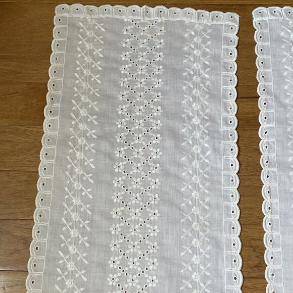 2 Vintage Eyelet Table Runner Dresser Scarf Ivory Embroidered Floral 41x12.5" - Picture 4 of 7